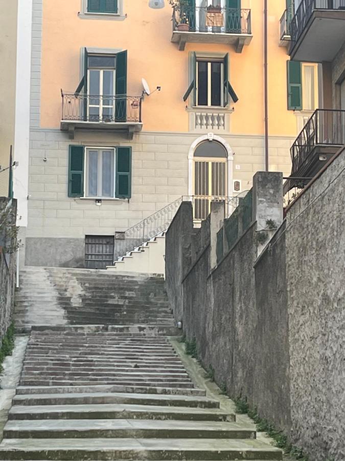 Appartamento IN via venti La Spezia Esterno foto