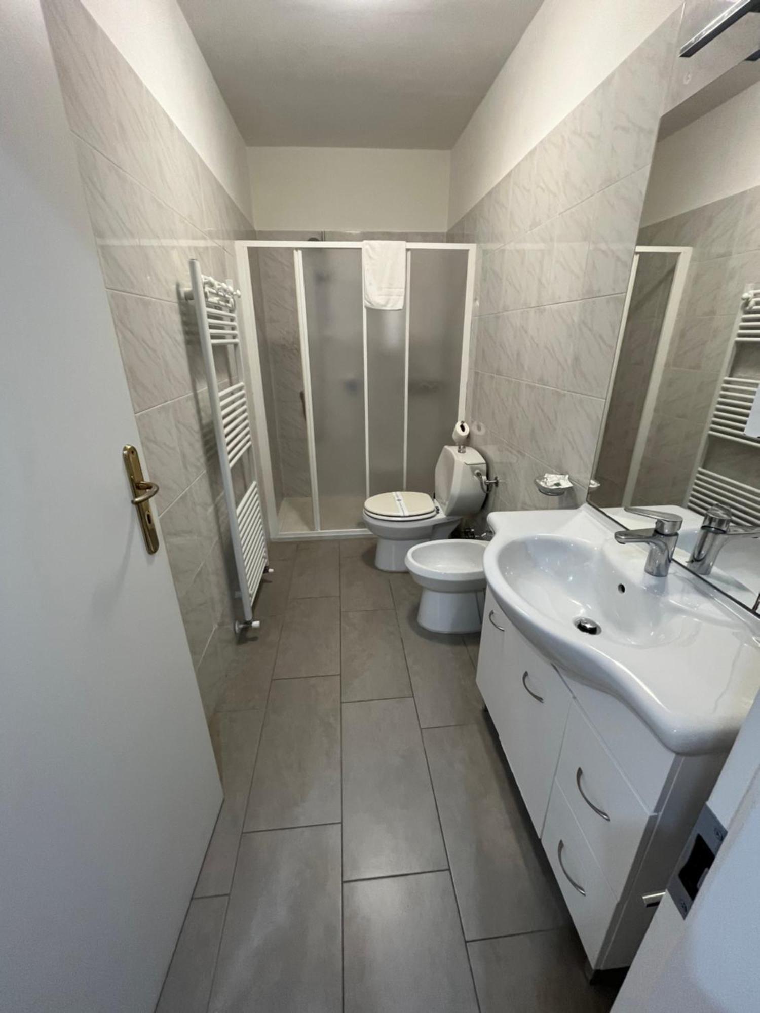 Appartamento IN via venti La Spezia Esterno foto